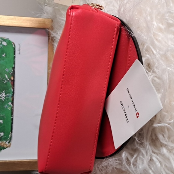 Salvatore Ferragamo for Turkish Airlines Business Class Toiletry Bag - Picture 10 of 12